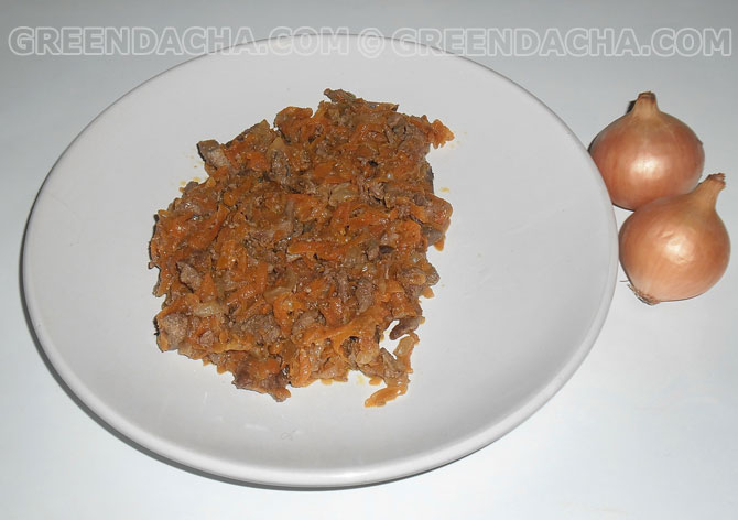 Говяжья печень с овощами.