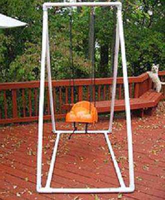 Детские качели из ПВХ труб.